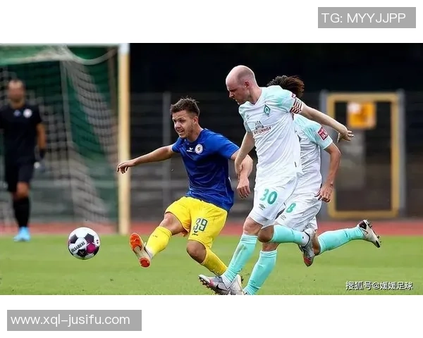 沙尔克04与云达不来梅激战正酣比分悬念引人关注 沙尔克04与云达不来梅激战正酣比分悬念引人关注